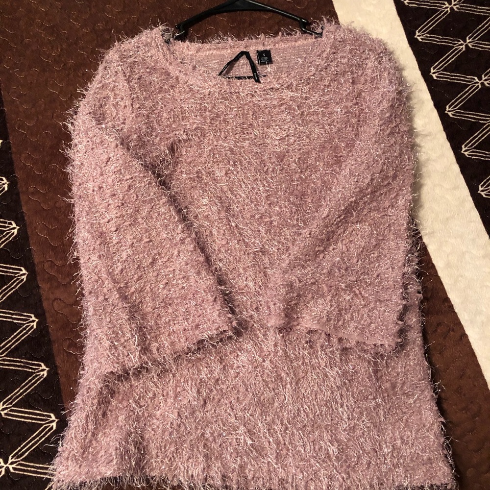 Soft and stretchy Pink 3/4  sleeve top Like New!